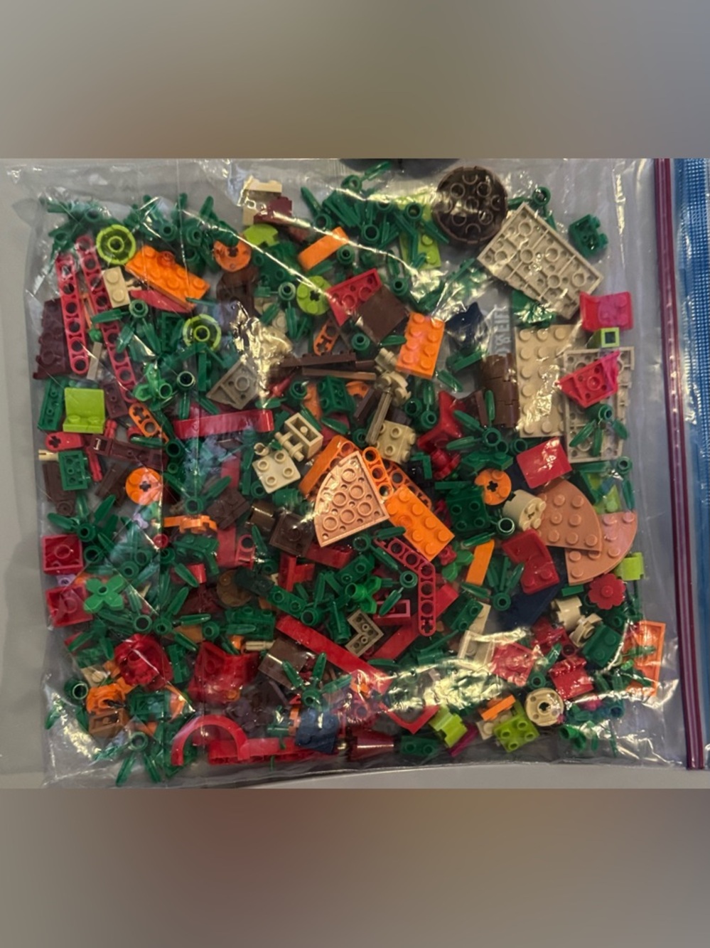LEGO Bulk Lot Plants Leaves Parts Mixed Pieces Green Red Bundle - Picture 5 of 5